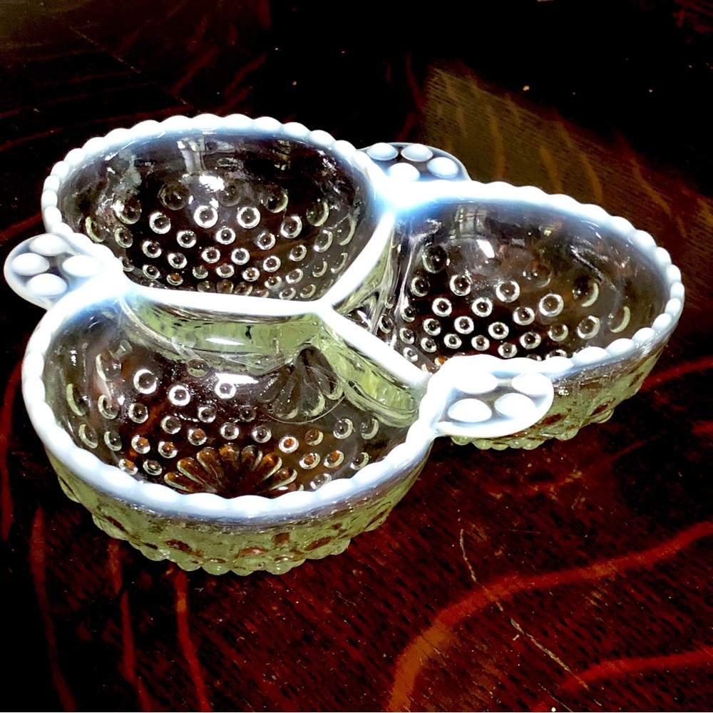 Moonstone Opalescent Clear Clover Relish | Candy Dish by Anchor Hocking